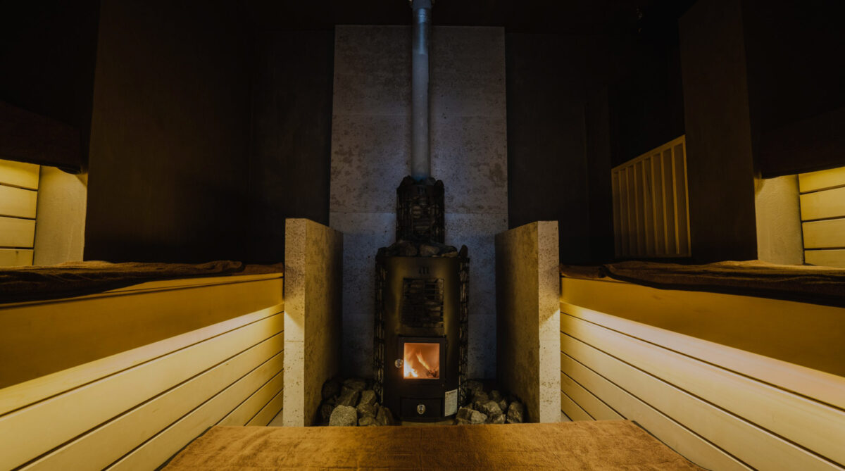 薪サウナ